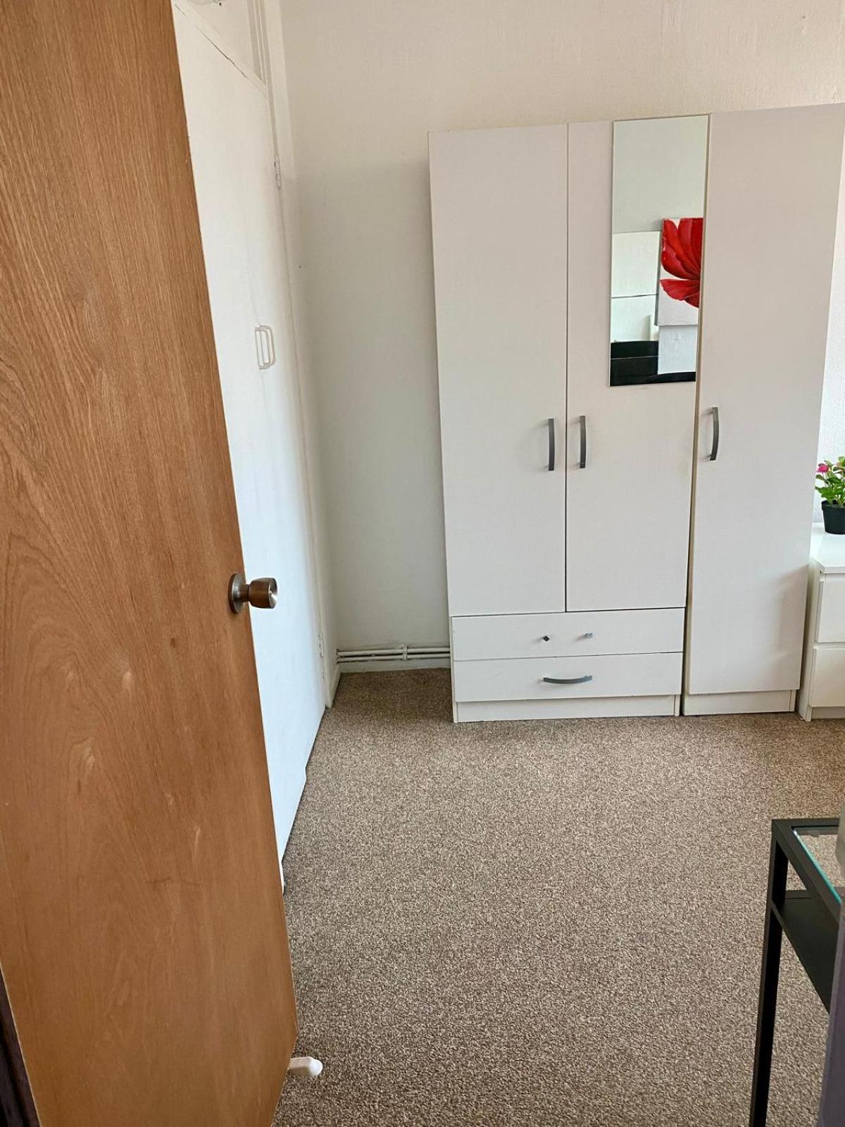 Ferienwohnung Kingward London Exterior foto